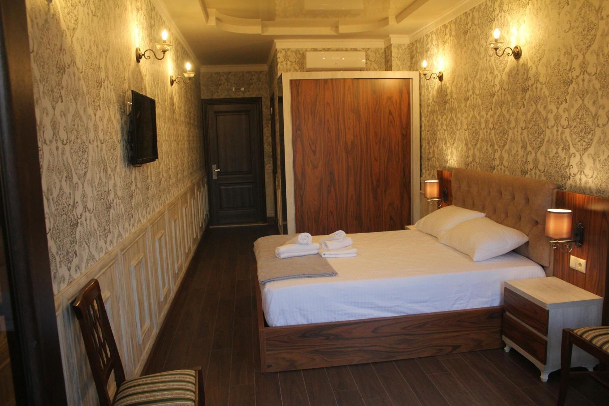 Melini Boutique Hotel Batumi Exterior foto