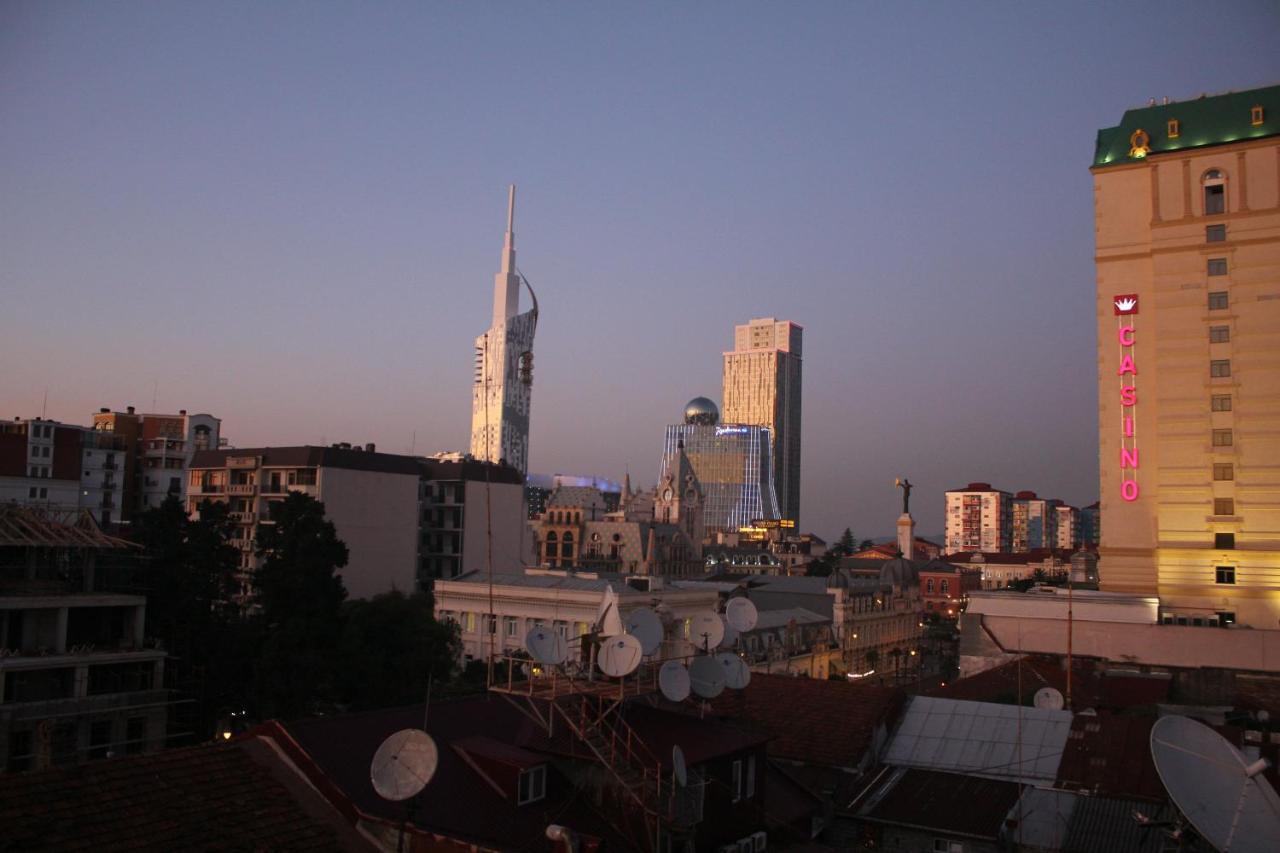 Melini Boutique Hotel Batumi Exterior foto